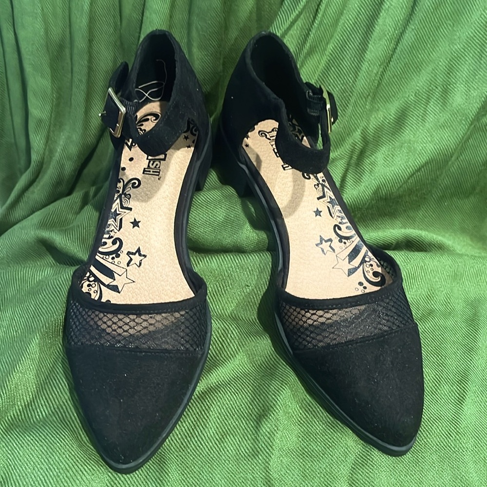 New Stylish Flats
